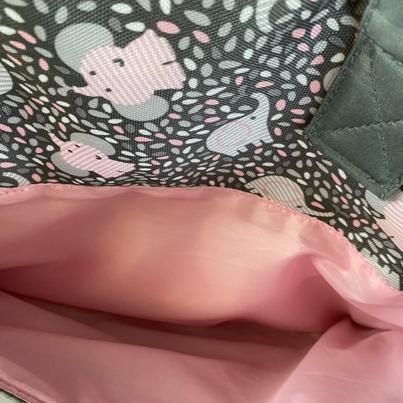 Babyboom baby bag elephant pink and gray has a lot of pockets - Picture 8 of 8